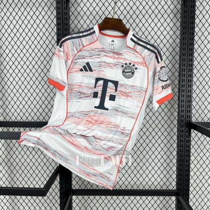 Bayern Munich – Maillot Extérieur 2025/26